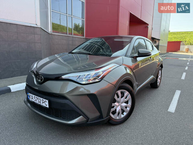 Зеленый Тойота C-HR, объемом двигателя 2 л и пробегом 2 тыс. км за 21500 $, фото 1 на Automoto.ua