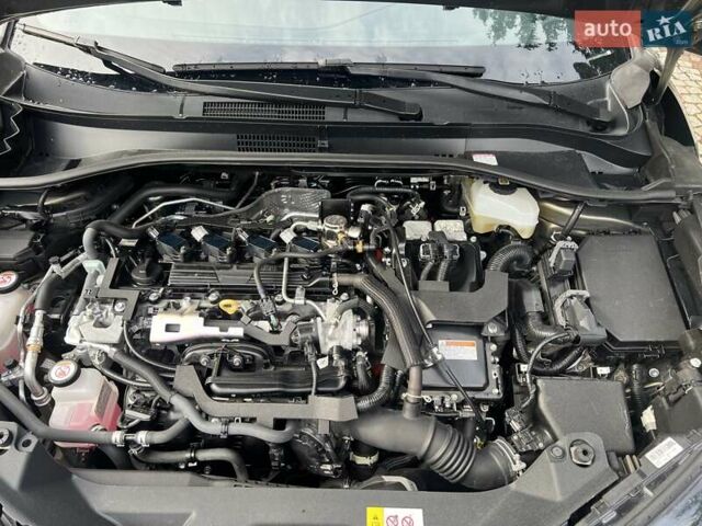 Зеленый Тойота C-HR, объемом двигателя 1.99 л и пробегом 56 тыс. км за 26500 $, фото 66 на Automoto.ua