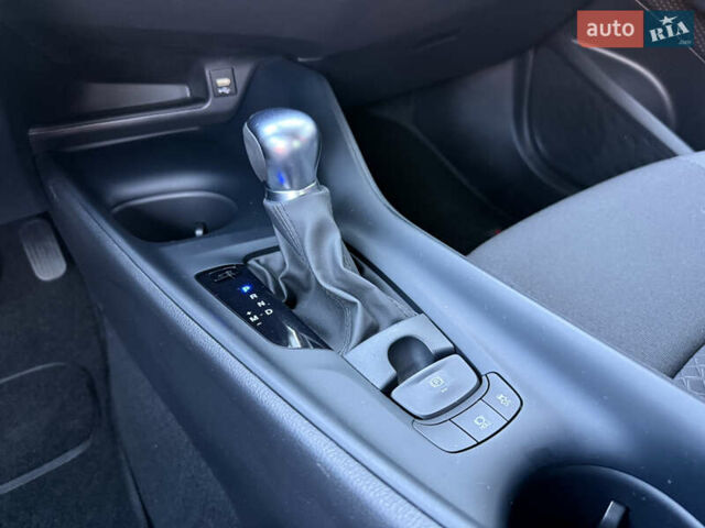 Зеленый Тойота C-HR, объемом двигателя 2 л и пробегом 2 тыс. км за 19700 $, фото 9 на Automoto.ua