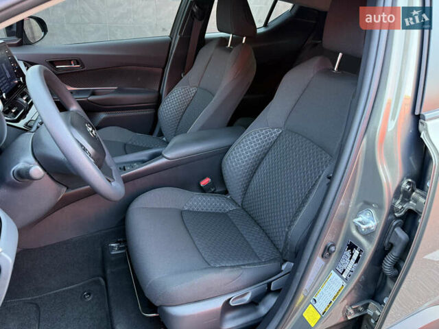 Зеленый Тойота C-HR, объемом двигателя 2 л и пробегом 2 тыс. км за 19700 $, фото 42 на Automoto.ua