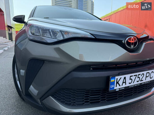 Зеленый Тойота C-HR, объемом двигателя 2 л и пробегом 2 тыс. км за 19700 $, фото 12 на Automoto.ua
