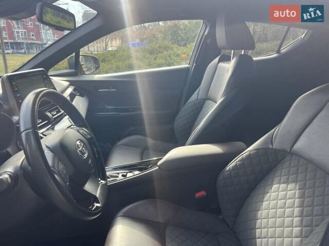Зеленый Тойота C-HR, объемом двигателя 1.99 л и пробегом 57 тыс. км за 26500 $, фото 39 на Automoto.ua