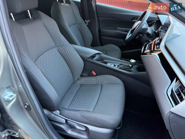 Зеленый Тойота C-HR, объемом двигателя 2 л и пробегом 2 тыс. км за 21300 $, фото 23 на Automoto.ua