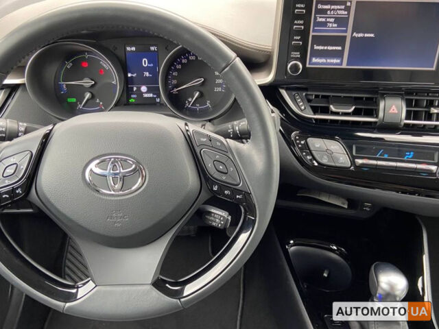 Зеленый Тойота C-HR, объемом двигателя 2 л и пробегом 58 тыс. км за 29000 $, фото 8 на Automoto.ua