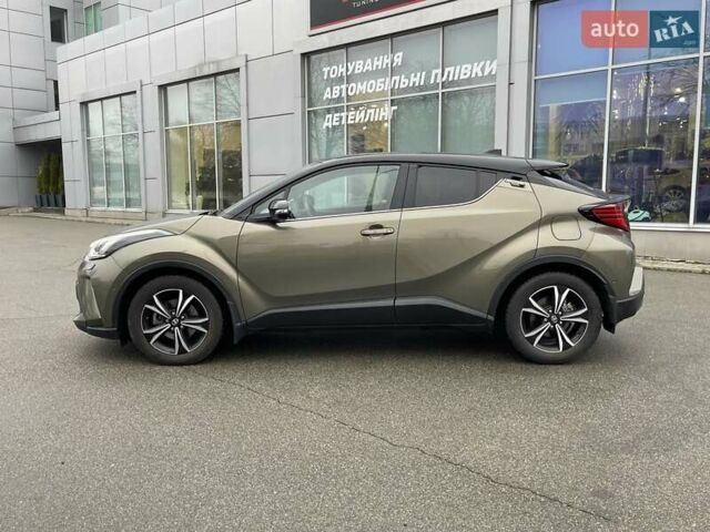 Зеленый Тойота C-HR, объемом двигателя 1.99 л и пробегом 32 тыс. км за 34999 $, фото 3 на Automoto.ua