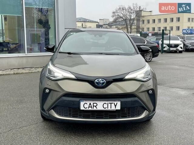 Зеленый Тойота C-HR, объемом двигателя 1.99 л и пробегом 32 тыс. км за 34999 $, фото 1 на Automoto.ua