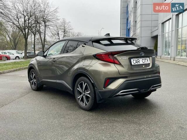 Зеленый Тойота C-HR, объемом двигателя 1.99 л и пробегом 32 тыс. км за 34999 $, фото 6 на Automoto.ua