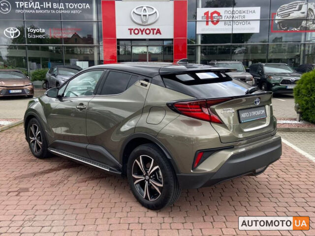 Зеленый Тойота C-HR, объемом двигателя 2 л и пробегом 58 тыс. км за 29000 $, фото 1 на Automoto.ua
