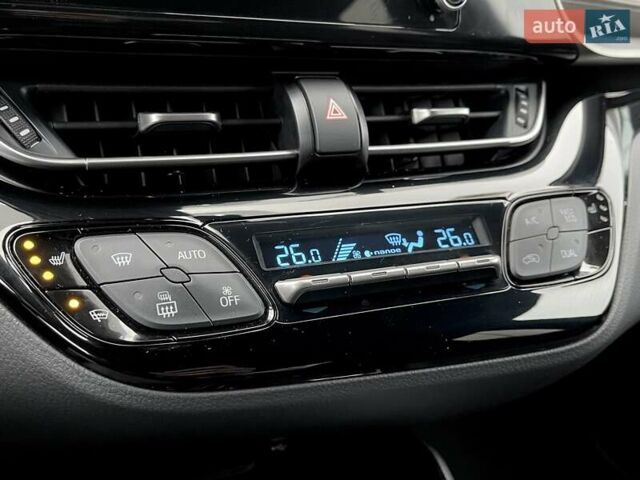 Зеленый Тойота C-HR, объемом двигателя 1.99 л и пробегом 32 тыс. км за 34999 $, фото 19 на Automoto.ua