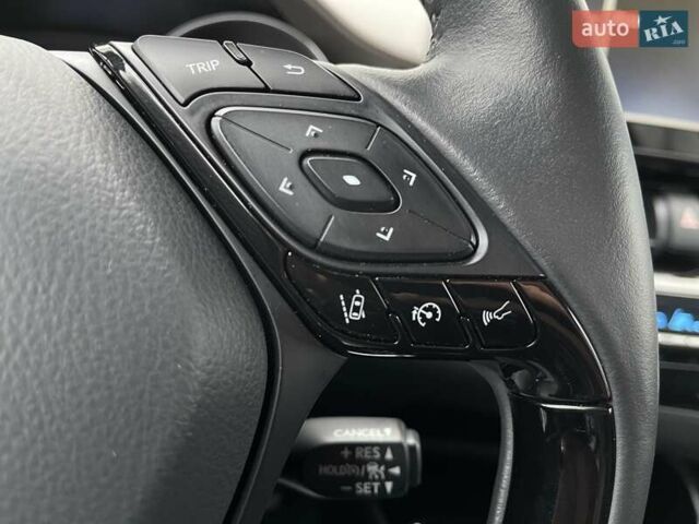 Зеленый Тойота C-HR, объемом двигателя 1.99 л и пробегом 32 тыс. км за 34999 $, фото 23 на Automoto.ua