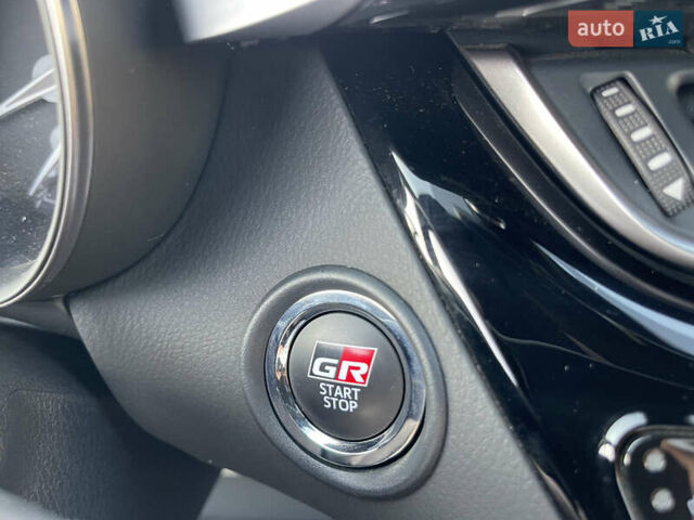 Зеленый Тойота C-HR, объемом двигателя 1.99 л и пробегом 15 тыс. км за 31800 $, фото 21 на Automoto.ua