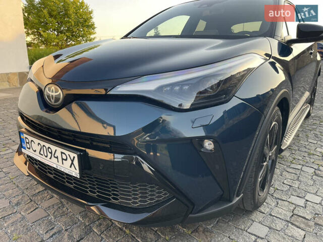 Зеленый Тойота C-HR, объемом двигателя 1.99 л и пробегом 15 тыс. км за 31800 $, фото 2 на Automoto.ua