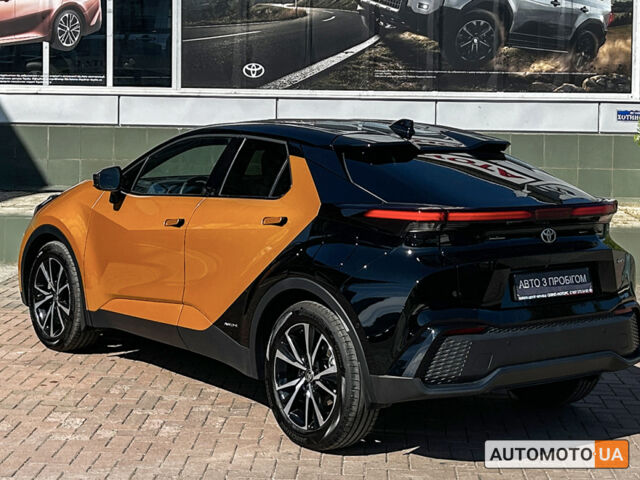 Оранжевый Тойота C-HR, объемом двигателя 2 л и пробегом 7 тыс. км за 43388 $, фото 7 на Automoto.ua