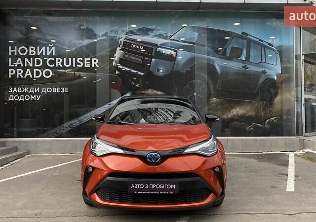 Оранжевый Тойота C-HR, объемом двигателя 1.99 л и пробегом 108 тыс. км за 26966 $, фото 4 на Automoto.ua