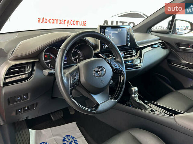Помаранчевий Тойота C-HR, об'ємом двигуна 1.99 л та пробігом 41 тис. км за 29450 $, фото 9 на Automoto.ua