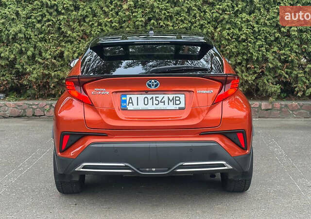 Помаранчевий Тойота C-HR, об'ємом двигуна 1.99 л та пробігом 60 тис. км за 27500 $, фото 4 на Automoto.ua