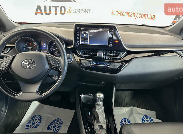 Помаранчевий Тойота C-HR, об'ємом двигуна 1.99 л та пробігом 41 тис. км за 29450 $, фото 10 на Automoto.ua