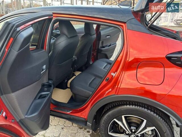 Оранжевый Тойота C-HR, объемом двигателя 1.99 л и пробегом 55 тыс. км за 33000 $, фото 12 на Automoto.ua