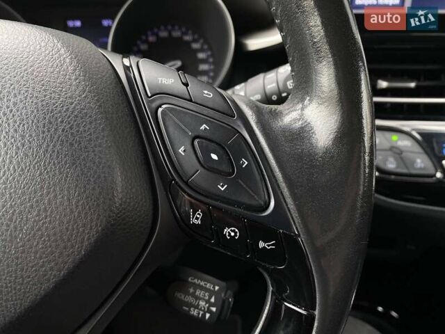 Оранжевый Тойота C-HR, объемом двигателя 1.99 л и пробегом 108 тыс. км за 26966 $, фото 14 на Automoto.ua