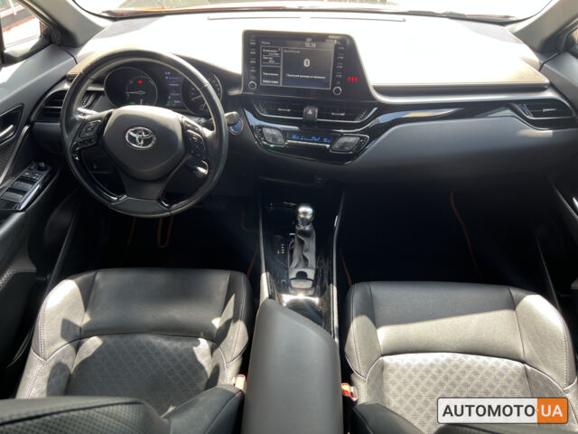 Помаранчевий Тойота C-HR, об'ємом двигуна 2 л та пробігом 55 тис. км за 1150000 $, фото 11 на Automoto.ua