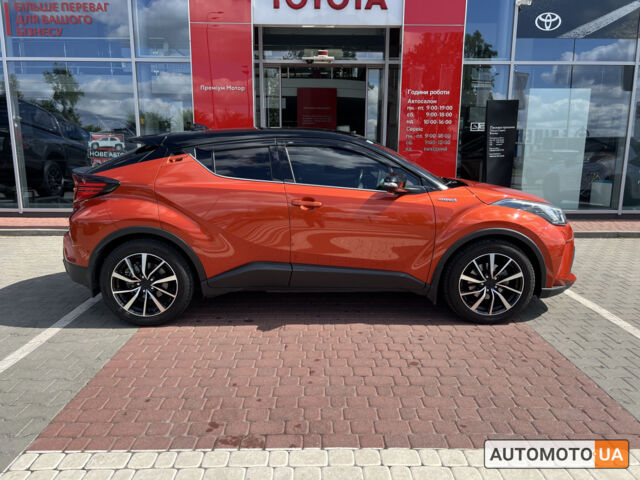 Помаранчевий Тойота C-HR, об'ємом двигуна 2 л та пробігом 55 тис. км за 1150000 $, фото 8 на Automoto.ua