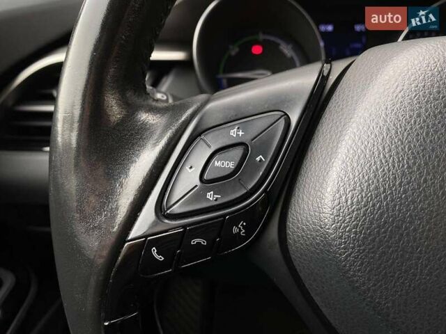 Оранжевый Тойота C-HR, объемом двигателя 1.99 л и пробегом 108 тыс. км за 26966 $, фото 13 на Automoto.ua