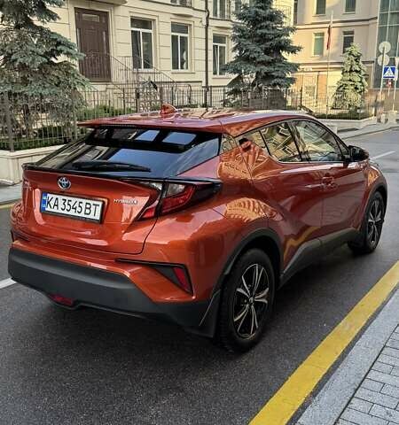 Оранжевый Тойота C-HR, объемом двигателя 1.8 л и пробегом 77 тыс. км за 27000 $, фото 10 на Automoto.ua