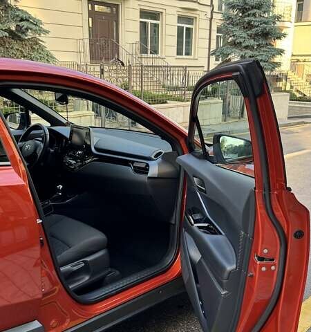 Оранжевый Тойота C-HR, объемом двигателя 1.8 л и пробегом 77 тыс. км за 27000 $, фото 21 на Automoto.ua