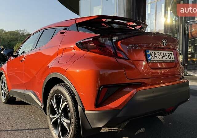 Оранжевый Тойота C-HR, объемом двигателя 1.8 л и пробегом 77 тыс. км за 27000 $, фото 12 на Automoto.ua