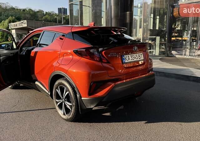Оранжевый Тойота C-HR, объемом двигателя 1.8 л и пробегом 77 тыс. км за 27000 $, фото 11 на Automoto.ua