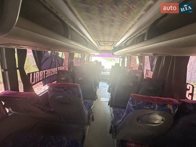 Белый Тойота Каэтано, объемом двигателя 4.2 л и пробегом 650 тыс. км за 9500 $, фото 6 на Automoto.ua