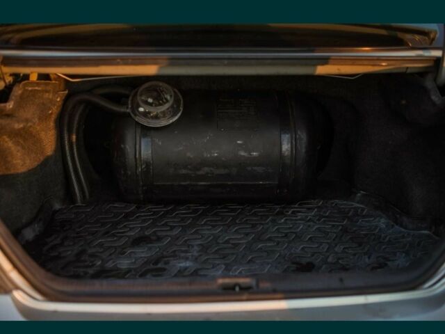 Серый Тойота Ками, объемом двигателя 2.4 л и пробегом 290 тыс. км за 4500 $, фото 3 на Automoto.ua