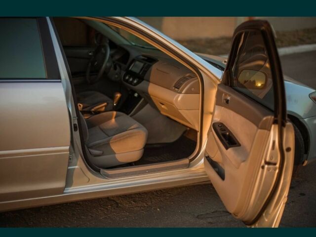 Серый Тойота Ками, объемом двигателя 2.4 л и пробегом 290 тыс. км за 4500 $, фото 4 на Automoto.ua