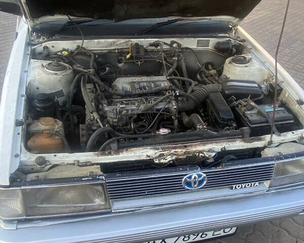 Белый Тойота Камри, объемом двигателя 1.8 л и пробегом 218 тыс. км за 1800 $, фото 10 на Automoto.ua