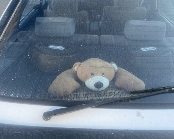 Белый Тойота Камри, объемом двигателя 1.8 л и пробегом 218 тыс. км за 1800 $, фото 18 на Automoto.ua