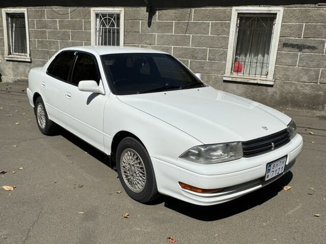 Білий Тойота Камрі, об'ємом двигуна 1.8 л та пробігом 203 тис. км за 4050 $, фото 1 на Automoto.ua