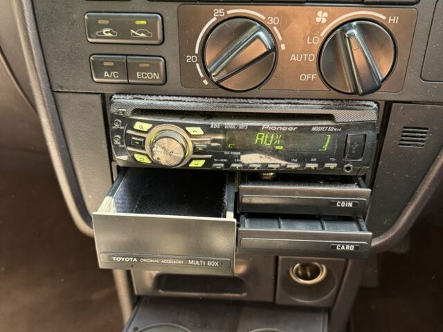 Білий Тойота Камрі, об'ємом двигуна 1.8 л та пробігом 203 тис. км за 4050 $, фото 11 на Automoto.ua