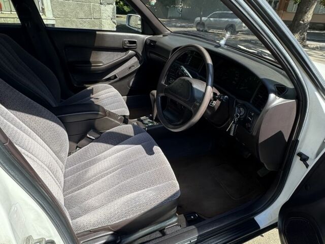 Білий Тойота Камрі, об'ємом двигуна 1.8 л та пробігом 203 тис. км за 4050 $, фото 4 на Automoto.ua