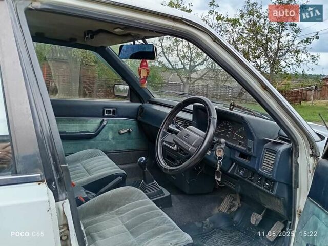 Білий Тойота Камрі, об'ємом двигуна 1.8 л та пробігом 350 тис. км за 700 $, фото 6 на Automoto.ua