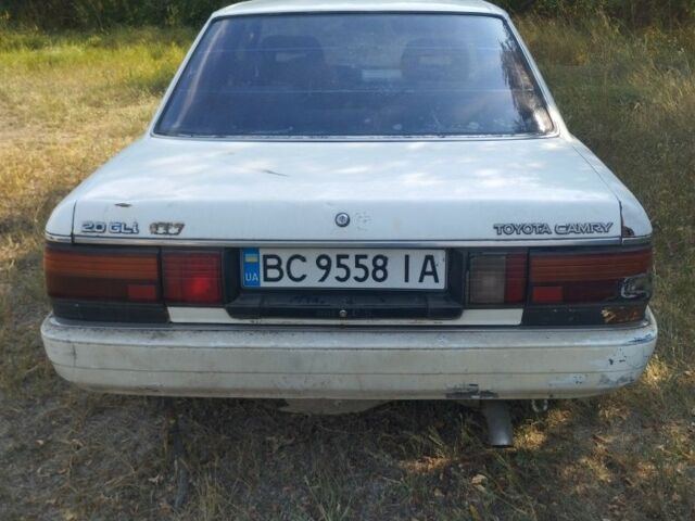 Білий Тойота Камрі, об'ємом двигуна 2 л та пробігом 234 тис. км за 357 $, фото 2 на Automoto.ua