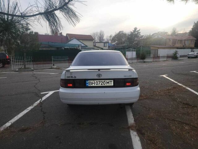 Белый Тойота Камри, объемом двигателя 2.2 л и пробегом 550 тыс. км за 2200 $, фото 11 на Automoto.ua