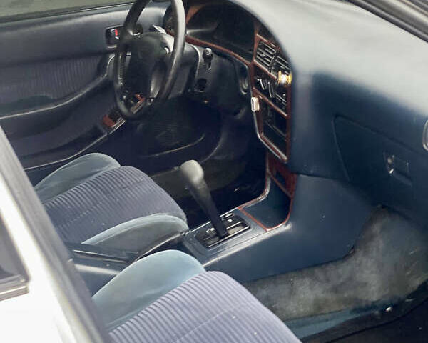 Белый Тойота Камри, объемом двигателя 2.16 л и пробегом 300 тыс. км за 2250 $, фото 13 на Automoto.ua