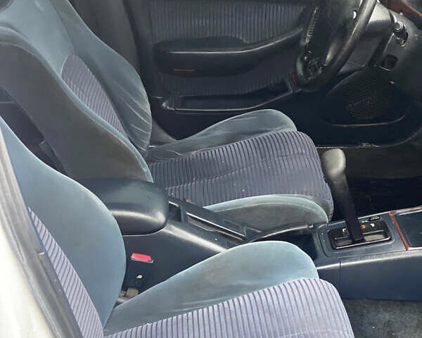 Белый Тойота Камри, объемом двигателя 2.16 л и пробегом 300 тыс. км за 2250 $, фото 14 на Automoto.ua