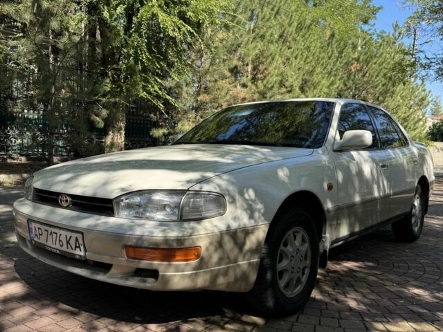 Білий Тойота Камрі, об'ємом двигуна 2.2 л та пробігом 135 тис. км за 3700 $, фото 1 на Automoto.ua