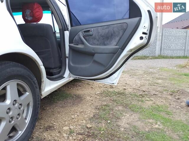 Білий Тойота Камрі, об'ємом двигуна 2.2 л та пробігом 400 тис. км за 3100 $, фото 10 на Automoto.ua