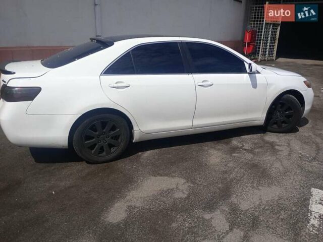 Белый Тойота Камри, объемом двигателя 2.4 л и пробегом 298 тыс. км за 6700 $, фото 14 на Automoto.ua