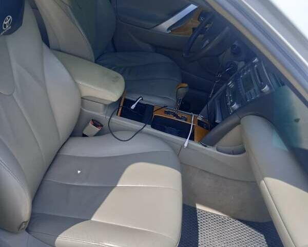 Белый Тойота Камри, объемом двигателя 2.4 л и пробегом 298 тыс. км за 6700 $, фото 18 на Automoto.ua