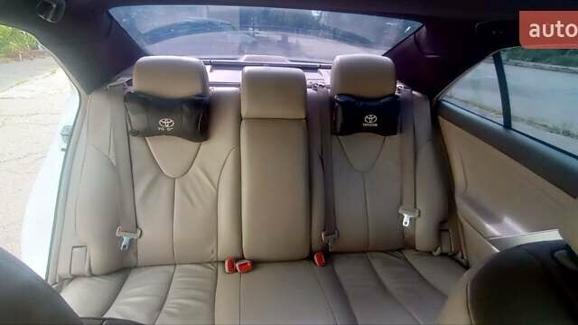 Белый Тойота Камри, объемом двигателя 2.4 л и пробегом 298 тыс. км за 6700 $, фото 3 на Automoto.ua