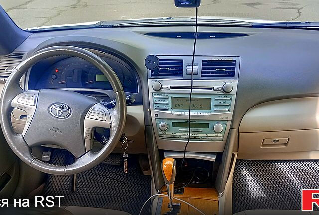 Белый Тойота Камри, объемом двигателя 2.4 л и пробегом 288 тыс. км за 6100 $, фото 7 на Automoto.ua