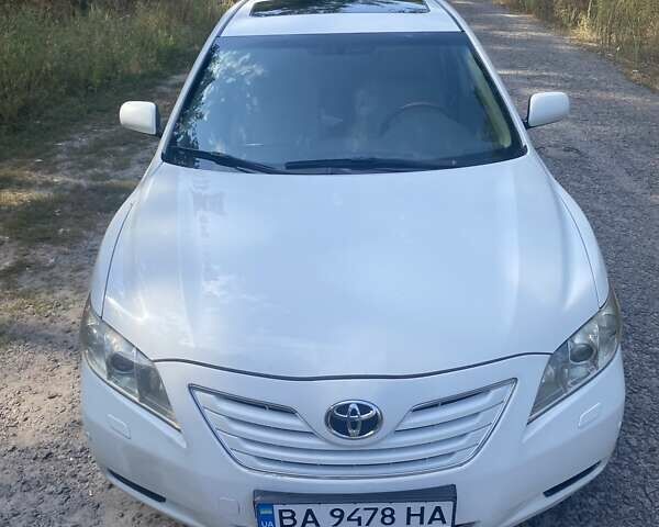 Белый Тойота Камри, объемом двигателя 3.46 л и пробегом 280 тыс. км за 6300 $, фото 4 на Automoto.ua